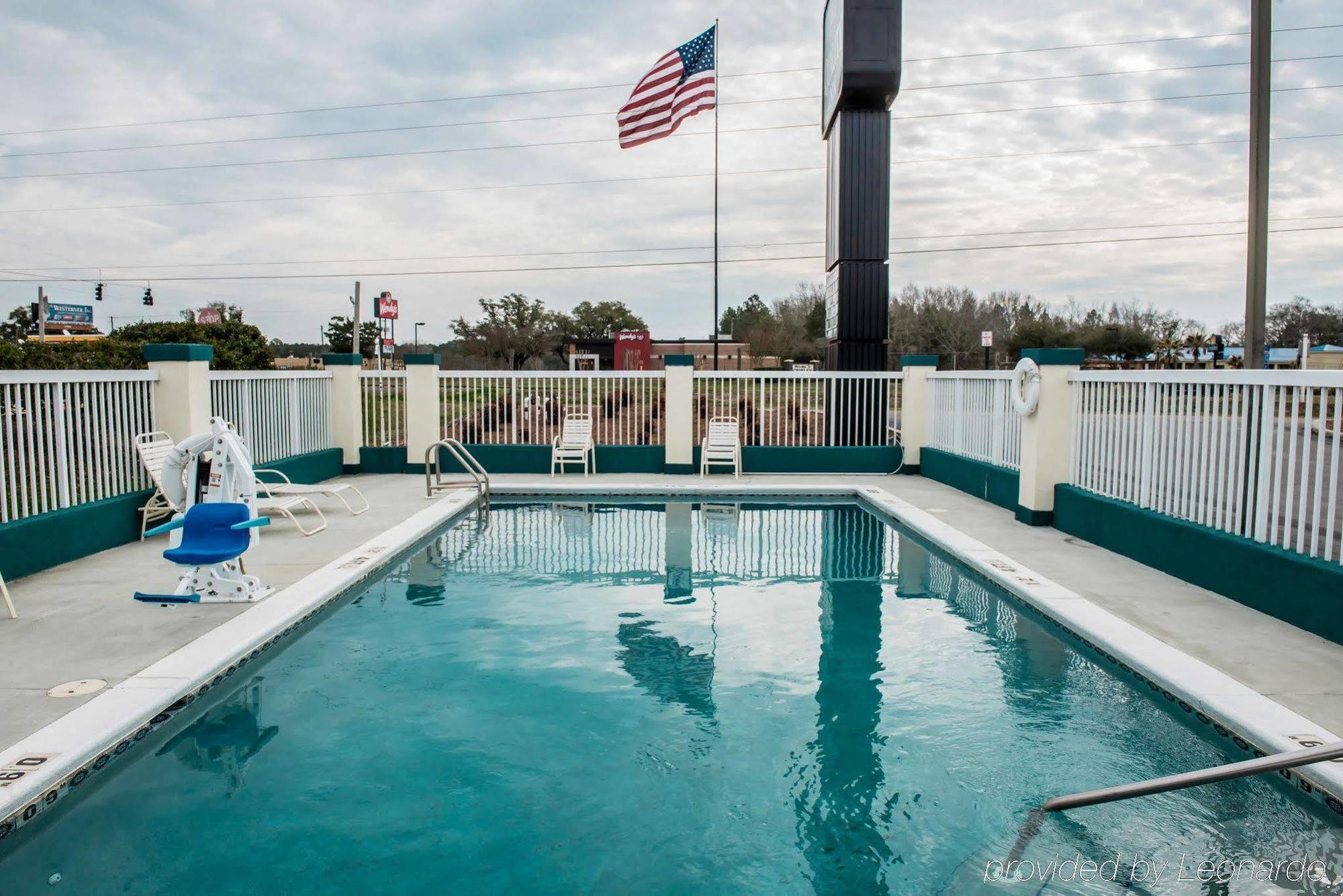 Quality Inn Chipley I-10 At Exit 120 Eksteriør bilde
